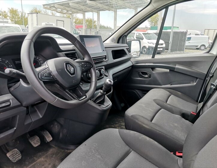 Renault Trafic 5