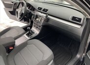 Volkswagen Passat Kombi 2,0 l 103 kw