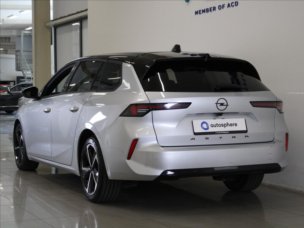 Opel Astra Kombi 1,2 l 96 kw