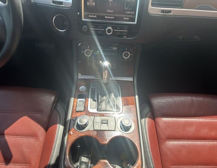 Volkswagen Touareg 15