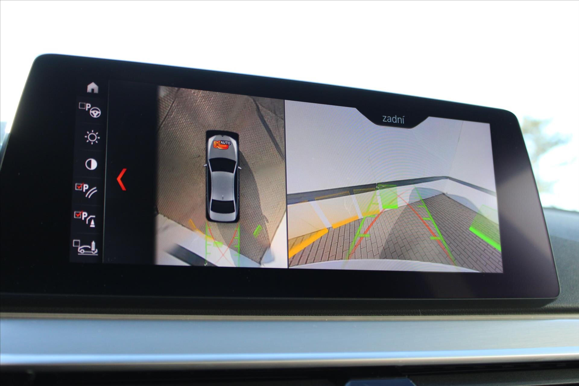 BMW Řada 5 Sedan / Limuzína 3,0 l 250 kw