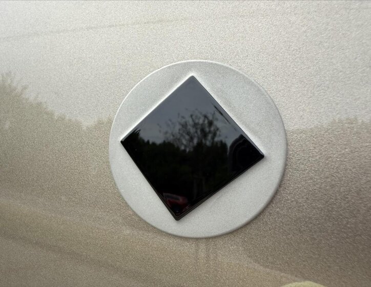 Land Rover Defender SUV 4,4 l 467 kw