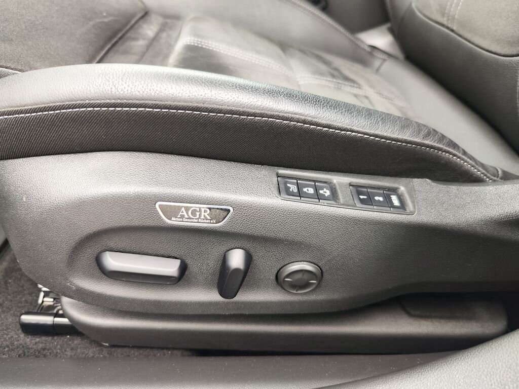 Opel Insignia Kombi 2,0 l 128 kw