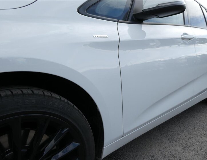 BMW Řada 2 Kombi 2,0 l 110 kw