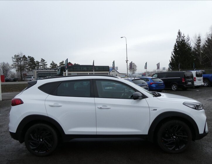 Hyundai Tucson SUV 1,6 l 100 kw