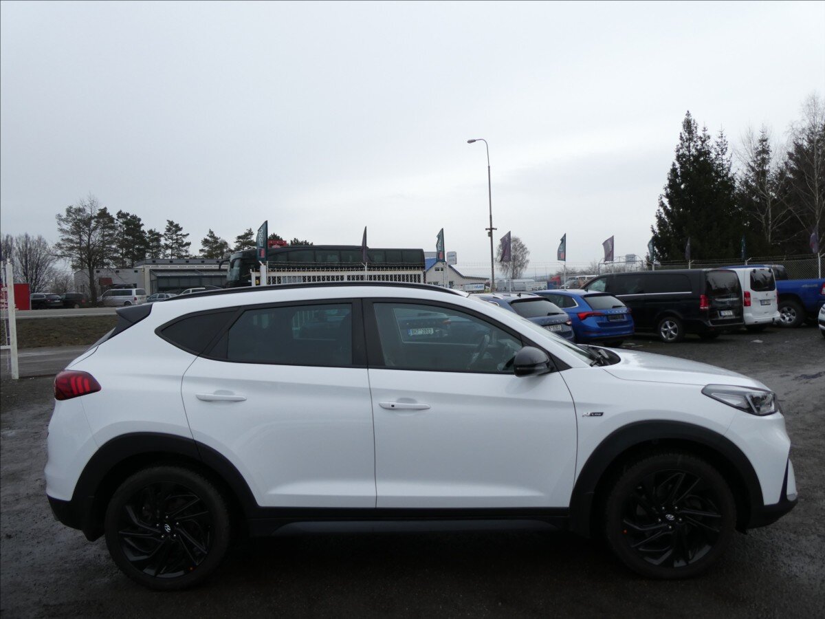 Hyundai Tucson SUV 1,6 l 100 kw