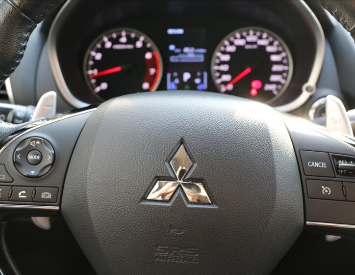 Mitsubishi Eclipse Cross Kombi 1,5 l 120 kw