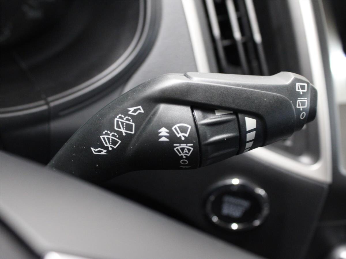 Ford S-MAX MPV 2,0 l 110 kw