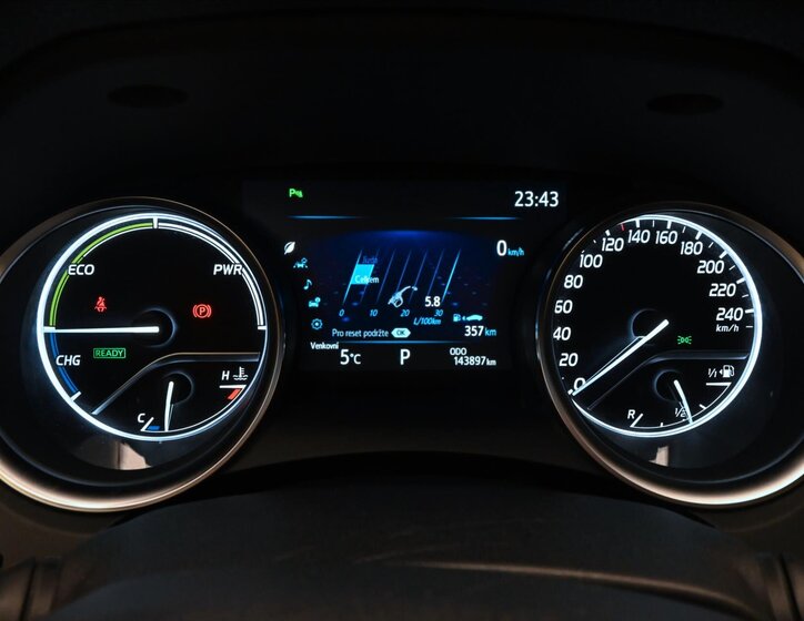 Toyota Camry Sedan / Limuzína 2,5 l 160 kw