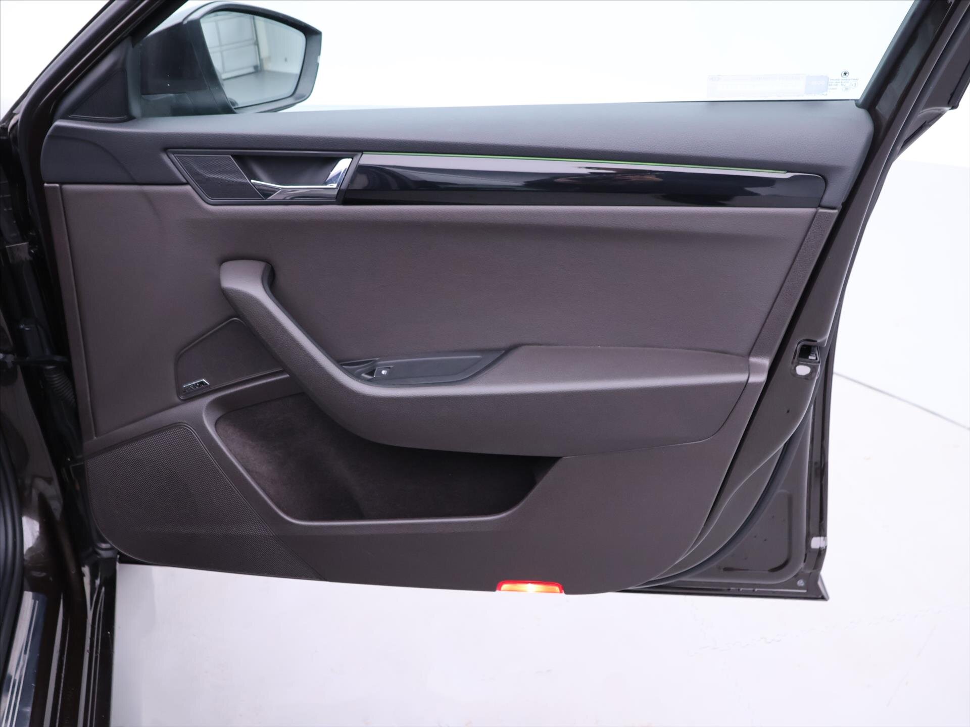 Škoda Superb Liftback 2,0 l 140 kw