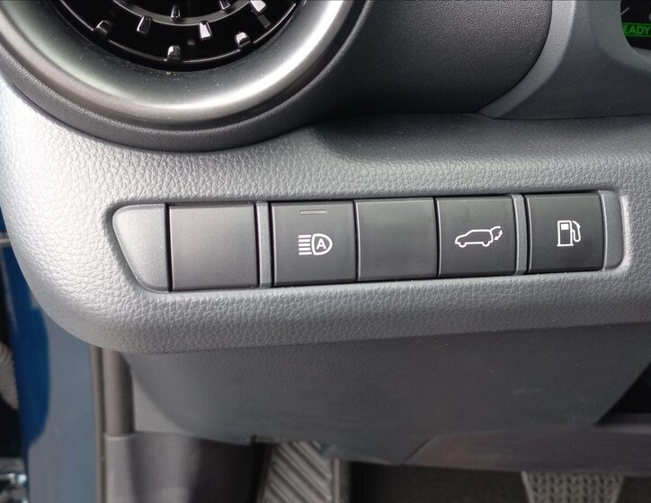 Toyota C-HR SUV 2,0 l 112 kw