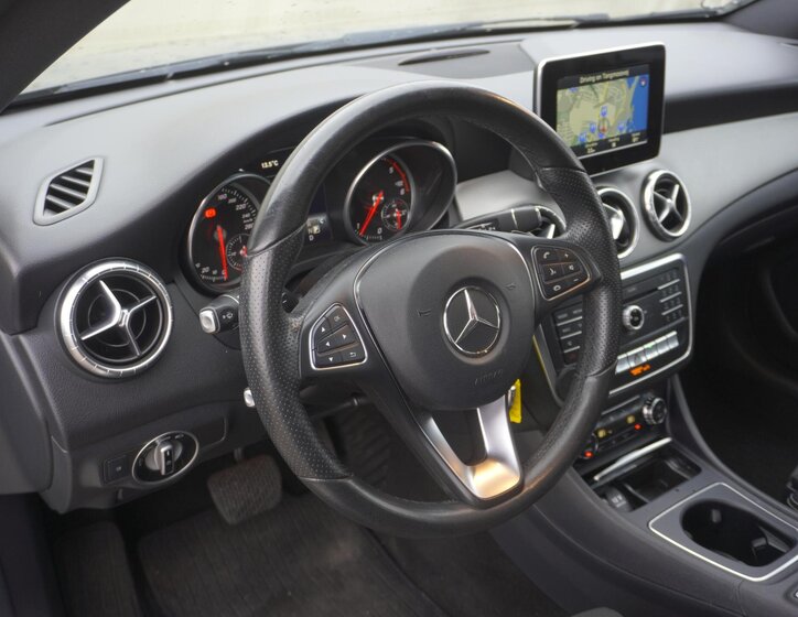 Mercedes-Benz CLA Kombi 2,1 l 100 kw
