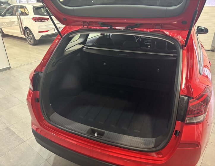 Hyundai i30 Kombi 1,5 l 70 kw