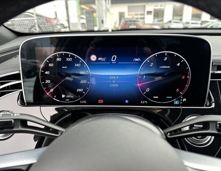 Mercedes-Benz Třídy E Sedan 3,0 l 270 kw