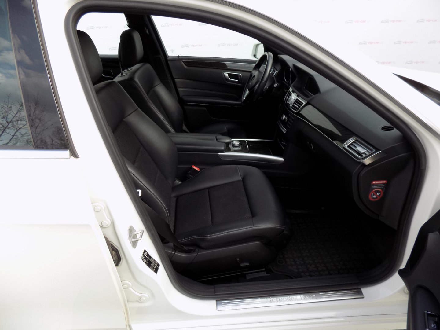 Mercedes-Benz Třídy E Sedan / Limuzína 2,1 l 125 kw