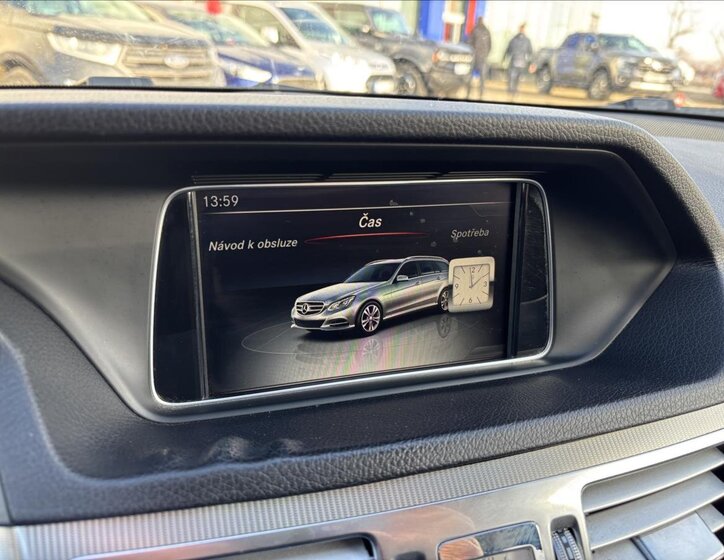 Mercedes-Benz Třídy E Kombi 2,1 l 125 kw