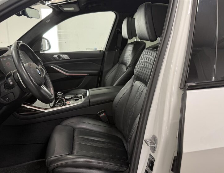 BMW X7 Kombi 3,0 l 250 kw