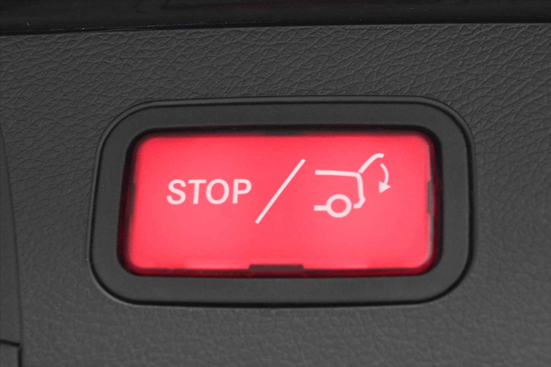 Mercedes-Benz Třídy E Kombi 2,0 l 147 kw