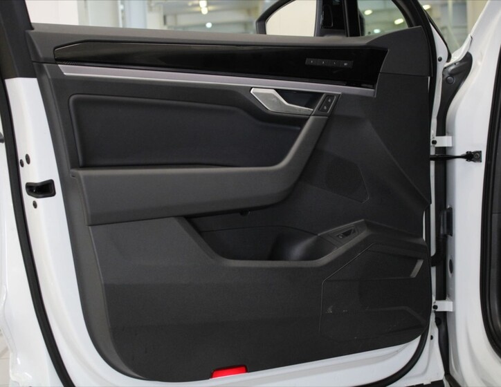 Volkswagen Touareg 18