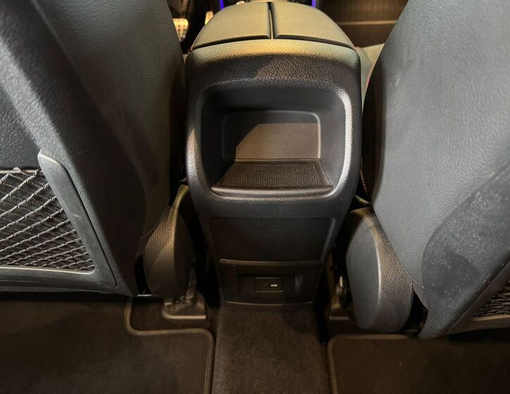 Mercedes-Benz EQB 20