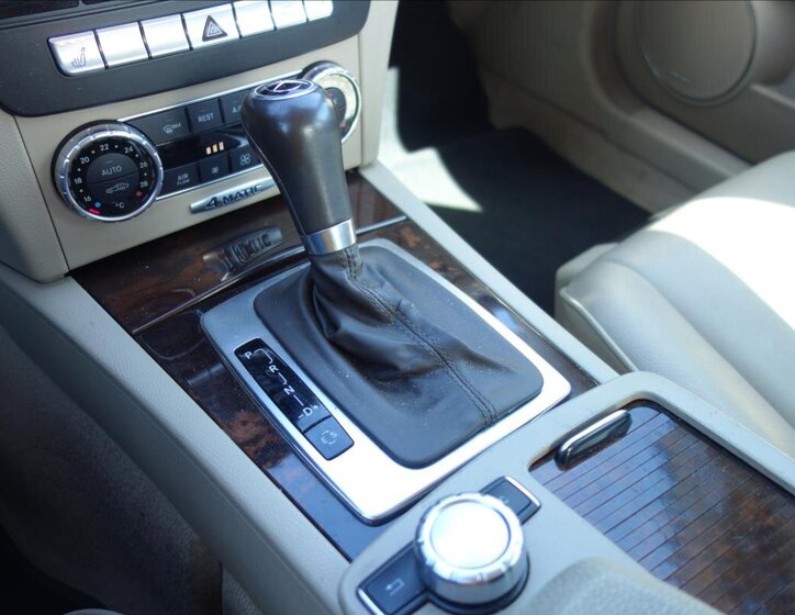 Mercedes-Benz Třídy C Sedan 3,0 l 170 kw