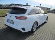 KIA Ceed 4