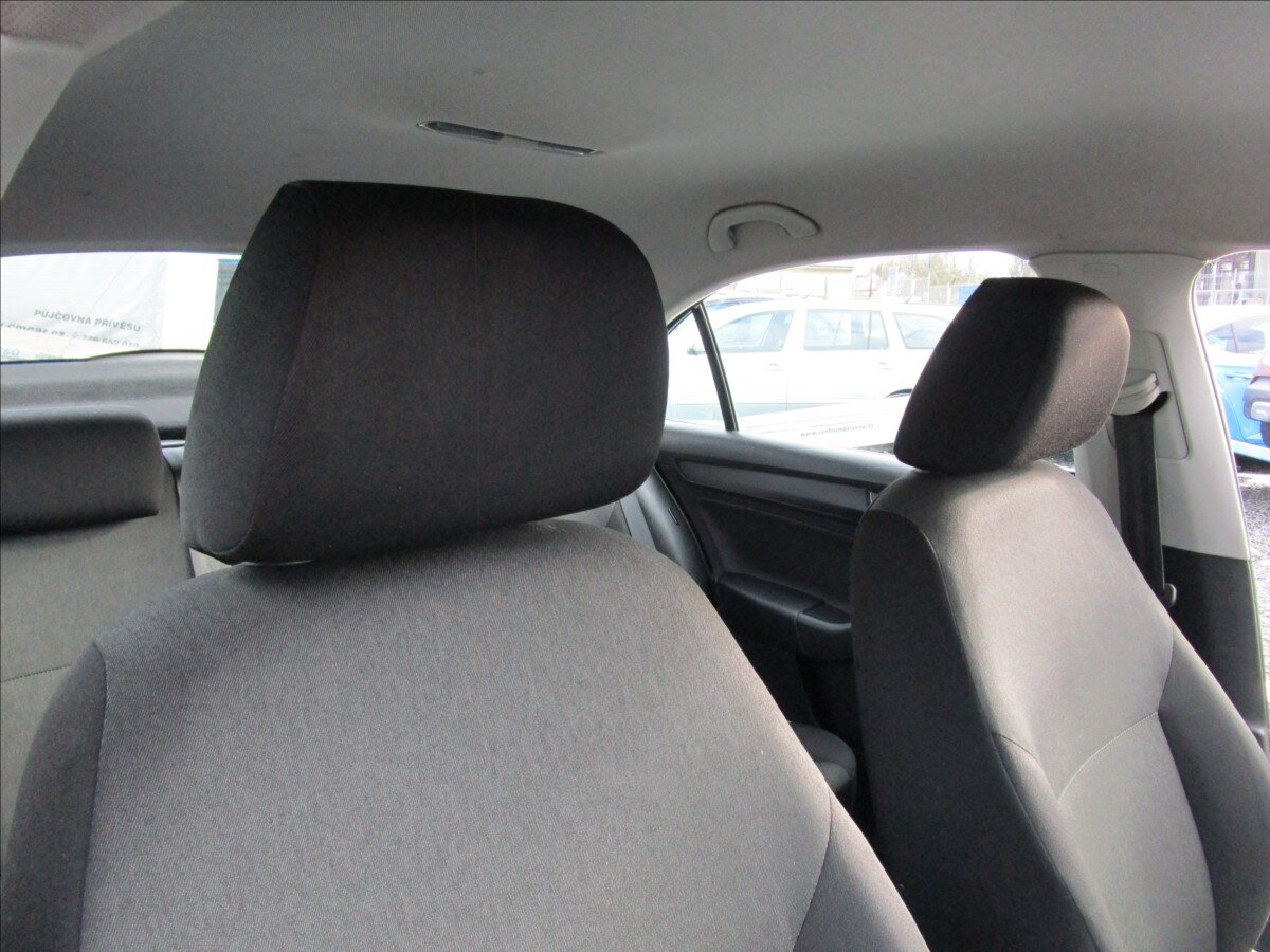 Škoda Rapid Sedan 999,0 70 kw