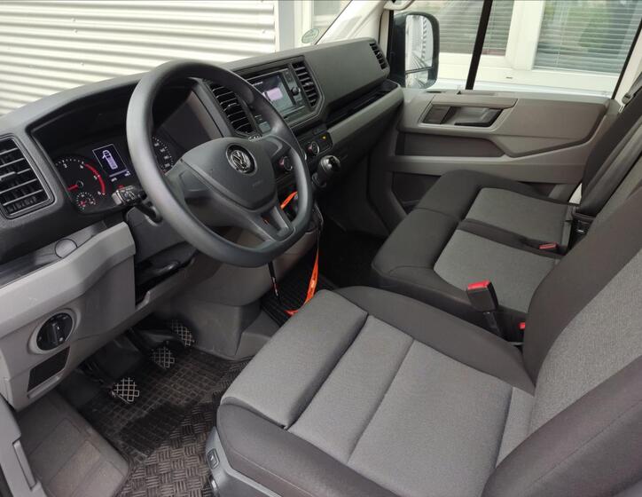 Volkswagen Crafter 8