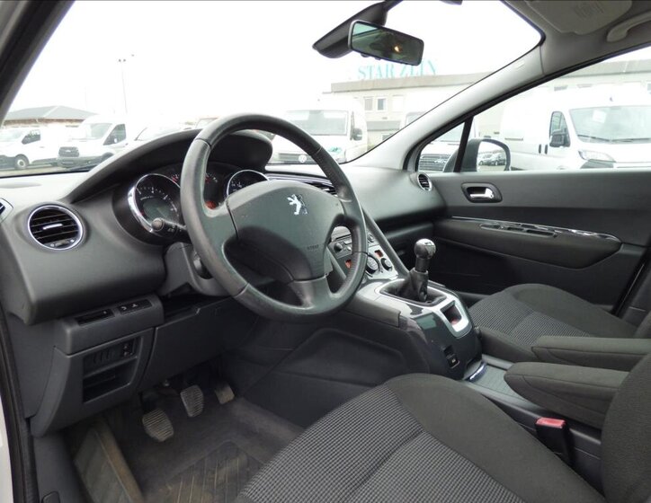 Peugeot 5008 MPV 1,6 l 88 kw