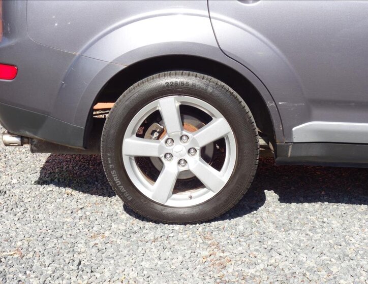 Mitsubishi Outlander SUV 2,0 l 103 kw