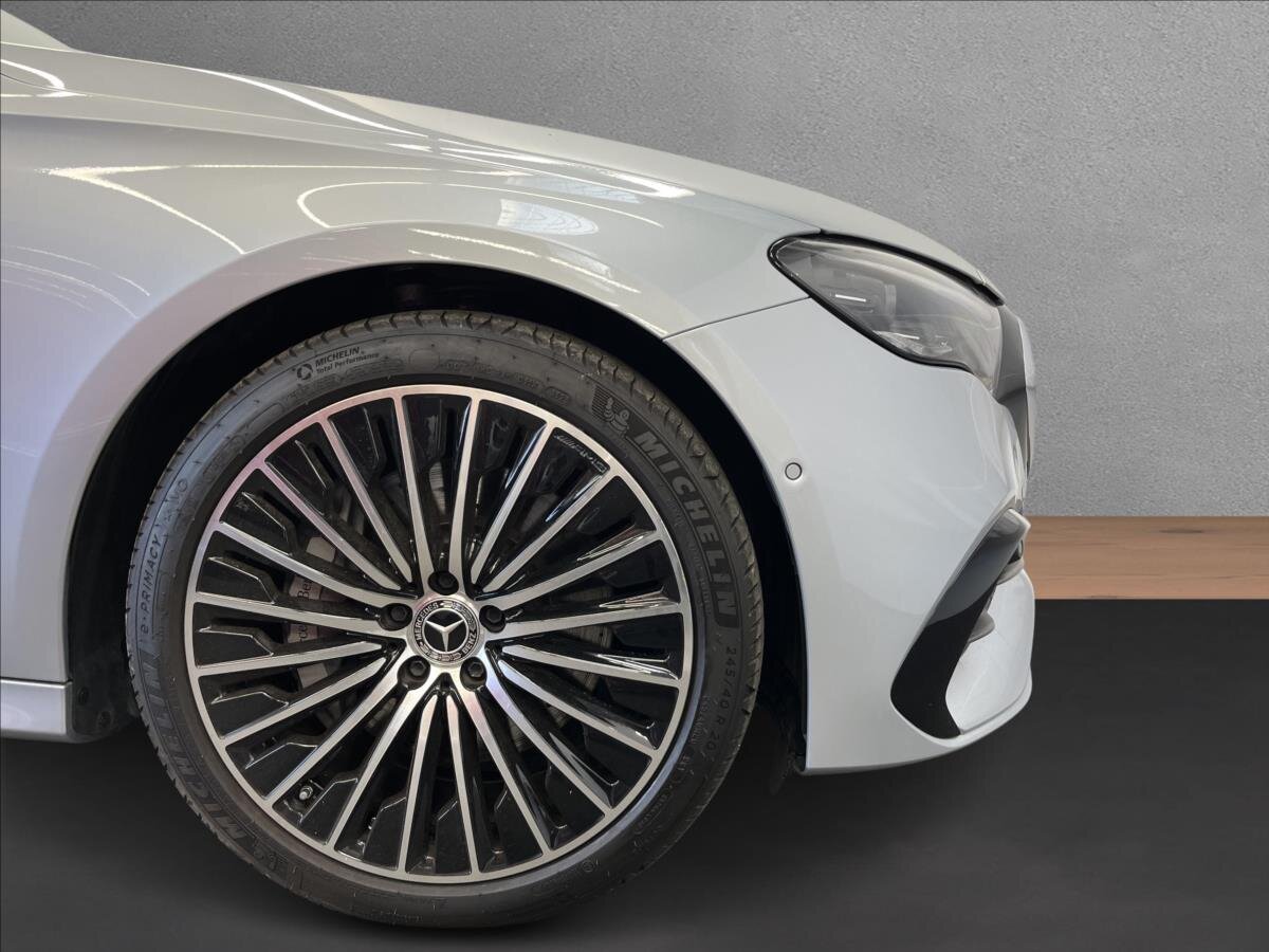 Mercedes-Benz Třídy E Kombi 2,0 l 145 kw