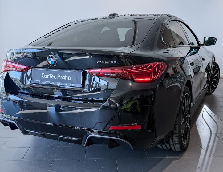 BMW i4 Ostatní 0,0 210 kw