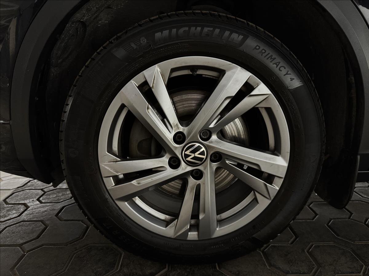 Volkswagen T-Roc SUV 2,0 l 140 kw