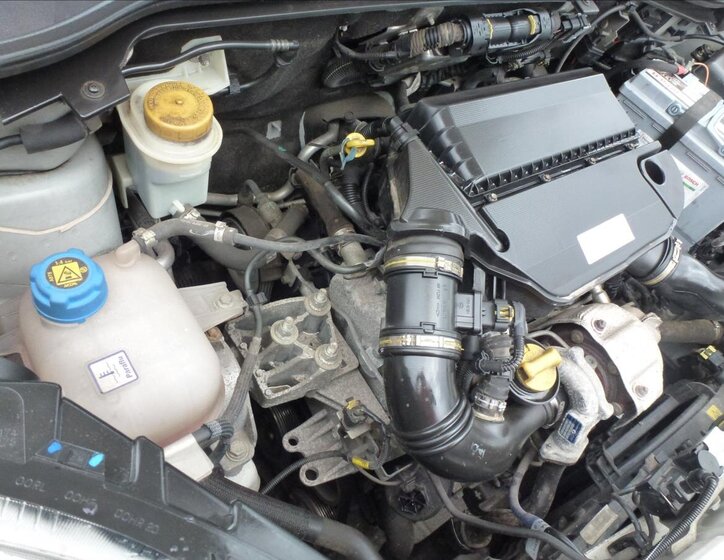 Opel Combo Skříň 1,2 l 66 kw