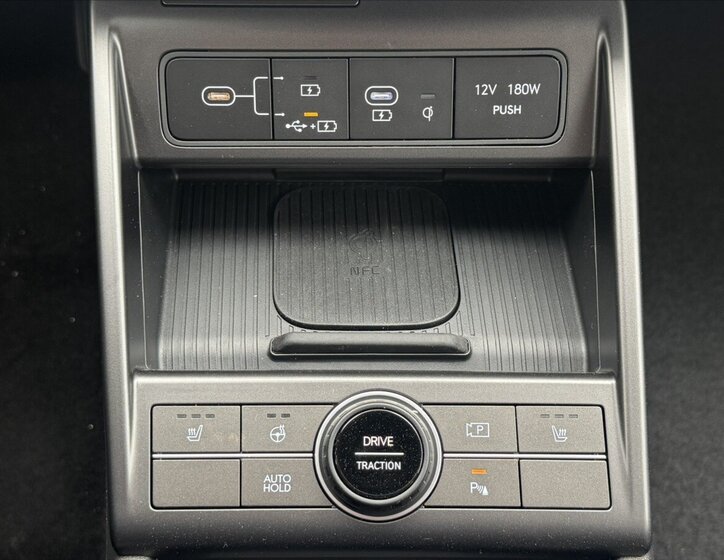 Hyundai Kona SUV / Terénní 1,6 l 132 kw