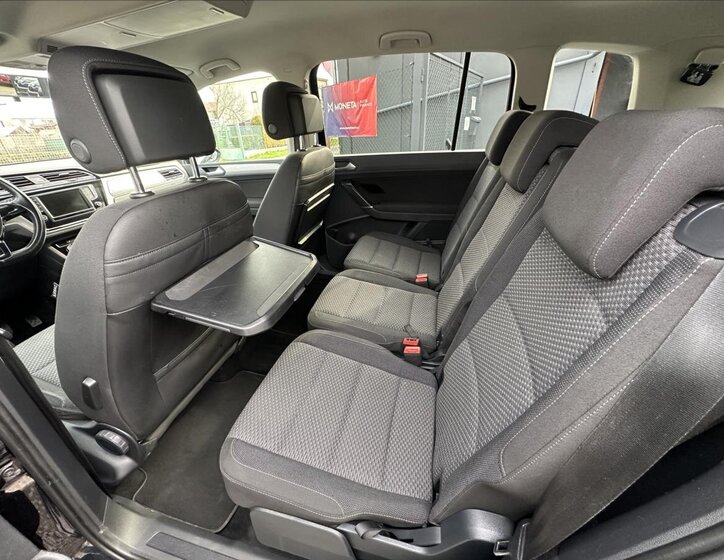 Volkswagen Touran MPV 1,2 l 81 kw