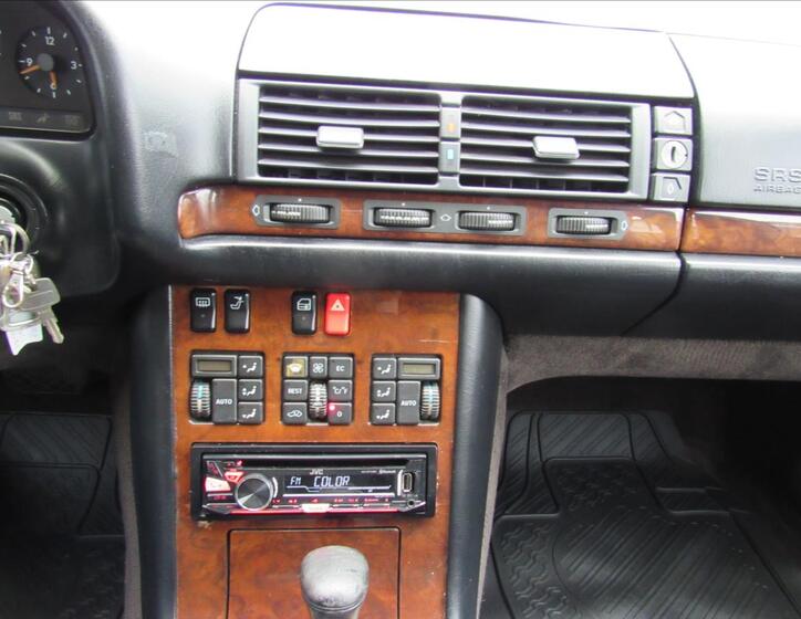 Mercedes-Benz Třídy S 16