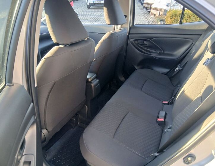 Toyota Yaris Cross 12