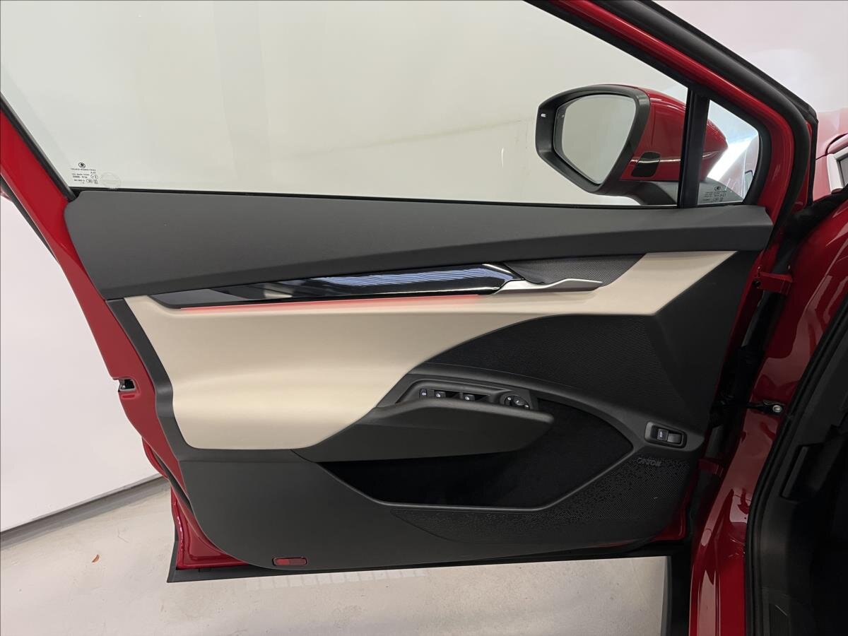 Škoda Elroq SUV / Terénní 1,0 210 kw