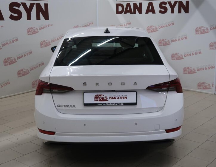Škoda Octavia Sedan / Limuzína 1,5 l 110 kw