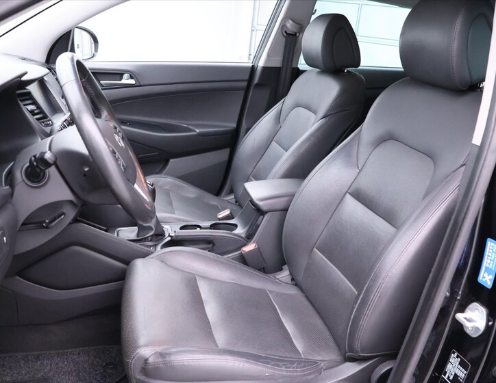 Hyundai Tucson SUV 1,7 l 85 kw