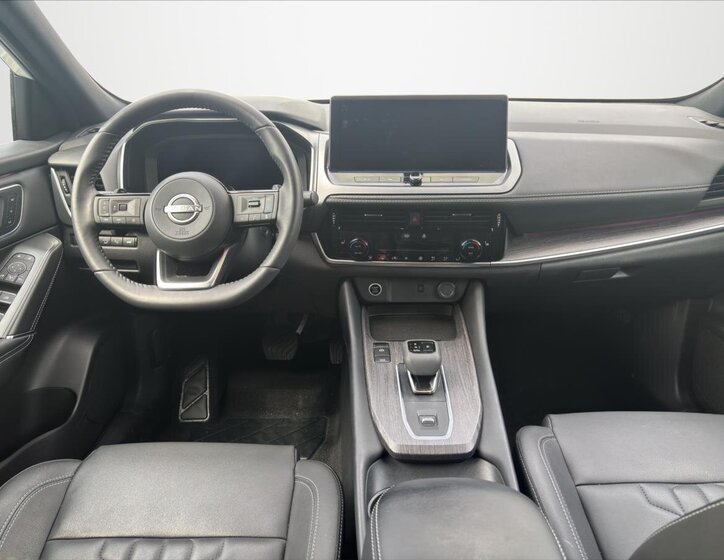 Nissan Qashqai SUV / Terénní 1,3 l 116 kw