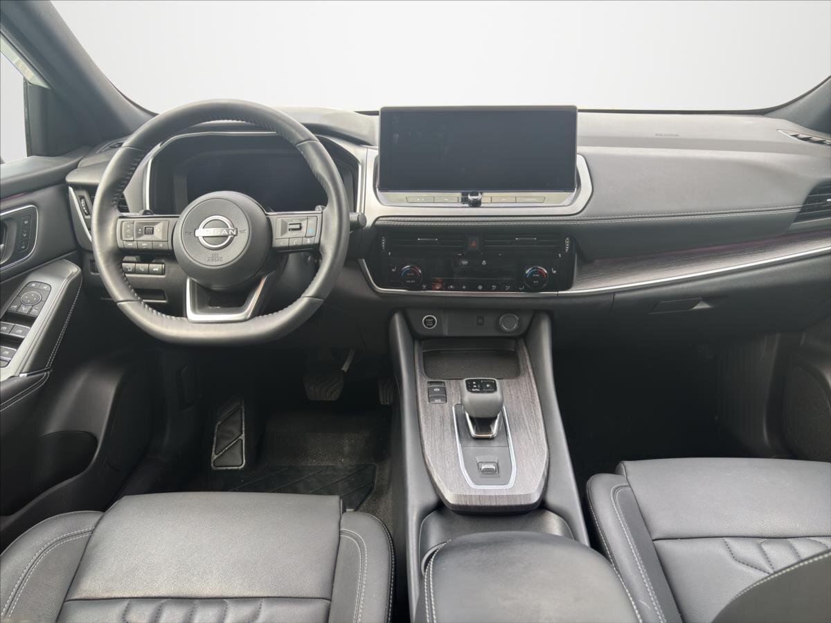 Nissan Qashqai SUV / Terénní 1,3 l 116 kw