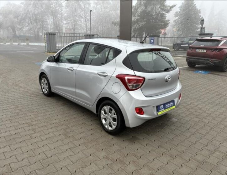 Hyundai i10 4