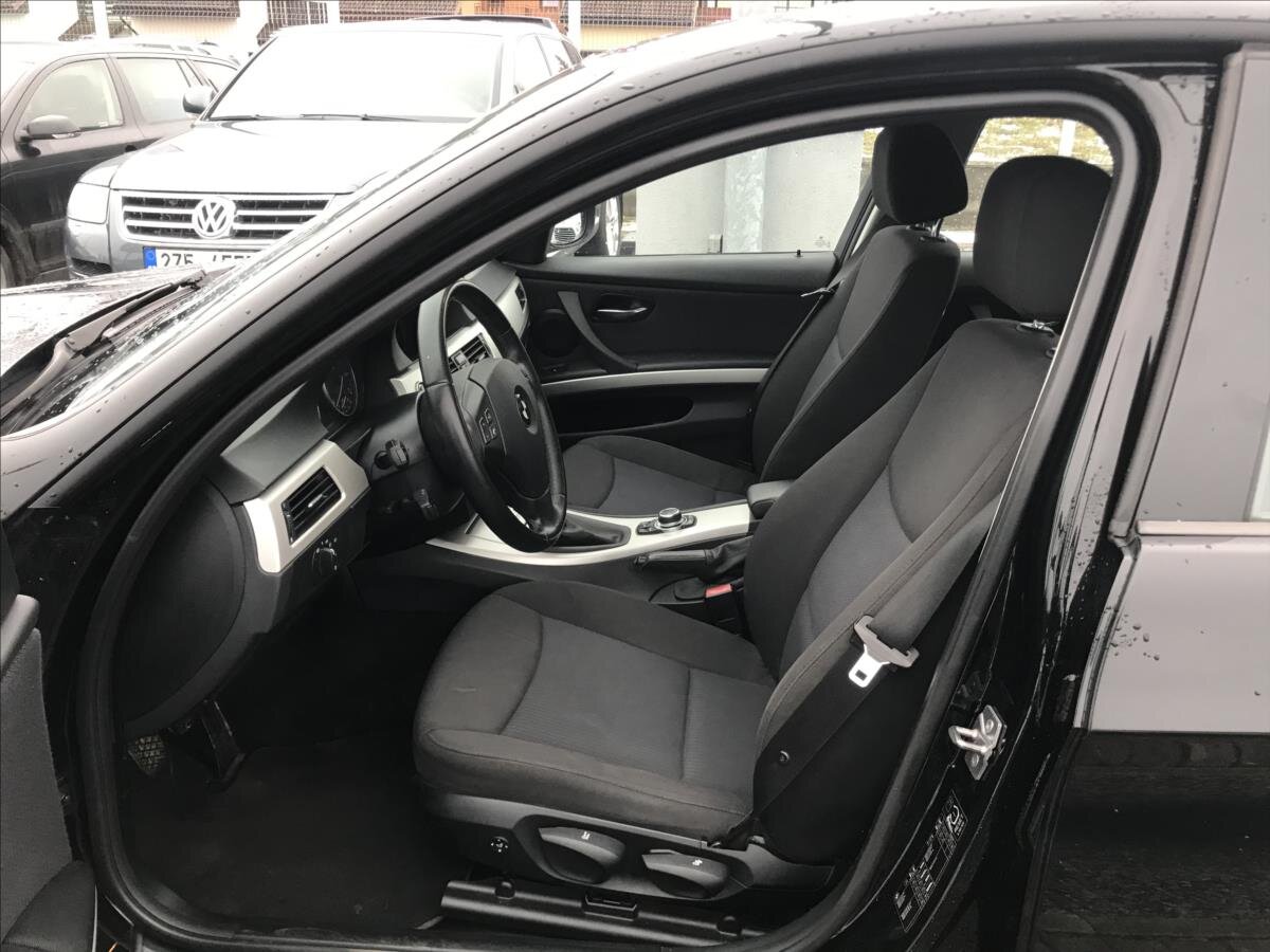 BMW Řada 3 Kombi 2,0 l 105 kw