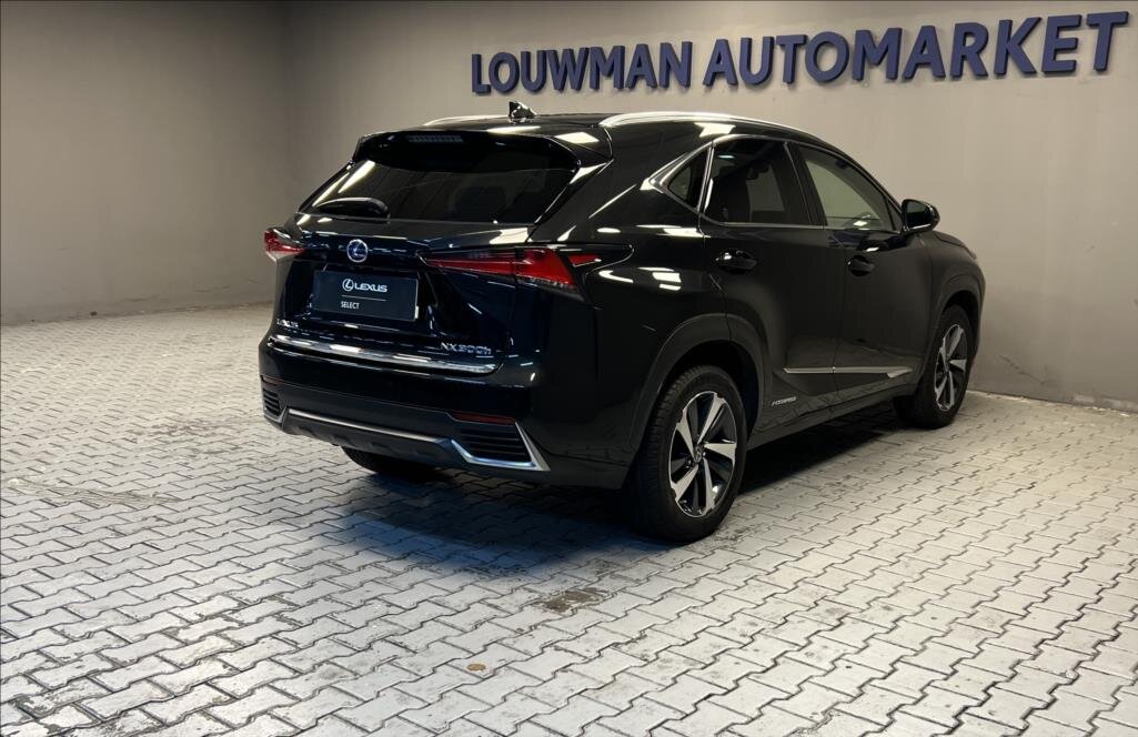 Lexus NX 300h