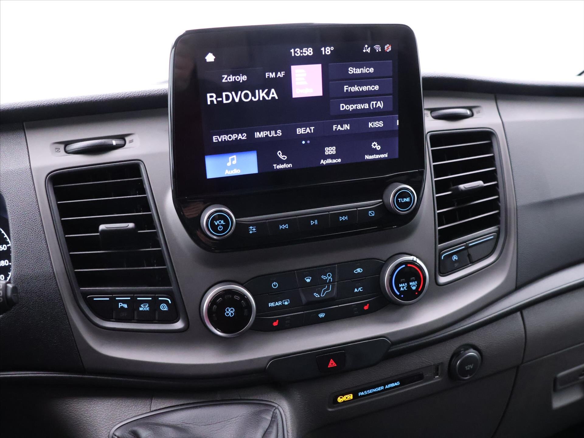 Ford Transit Custom Kombi 2,0 l 96 kw