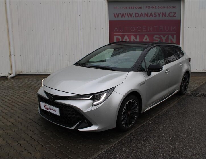 Toyota Corolla Kombi 2,0 l 112 kw