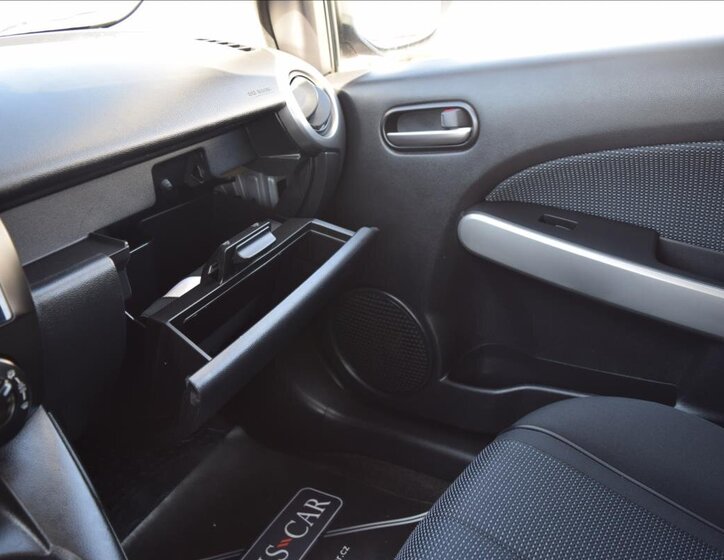 Mazda 2 Hatchback 1,3 l 55 kw