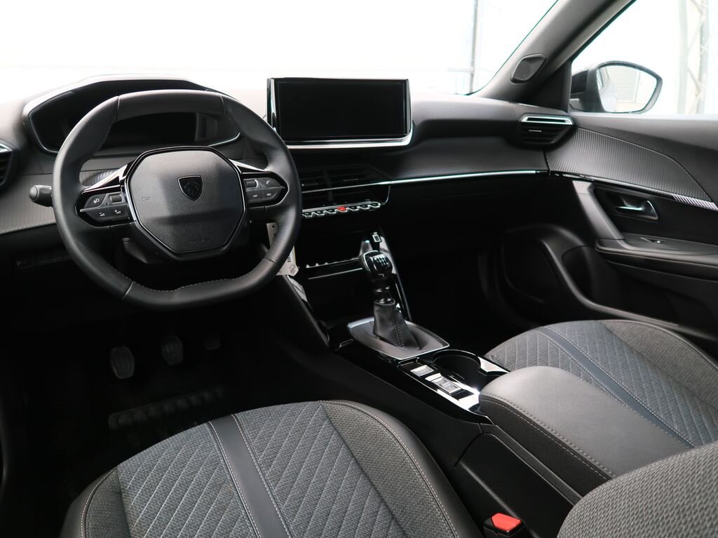 Peugeot 2008 SUV / Terénní 1,2 l 74 kw